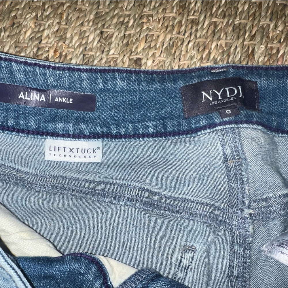 NYDJ Alina Ankle Floral Embroidery Jeans. - Picture 4 of 5